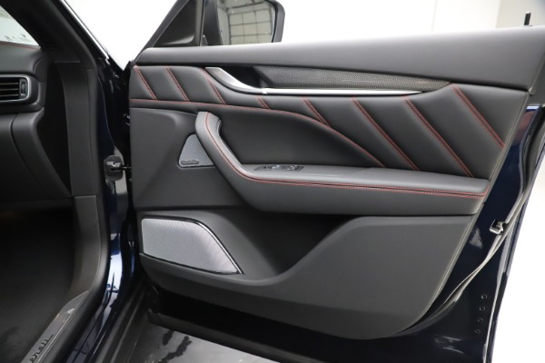 New 2019 Maserati Levante S GranSport for sale Sold at Alfa Romeo of Greenwich in Greenwich CT 06830 25