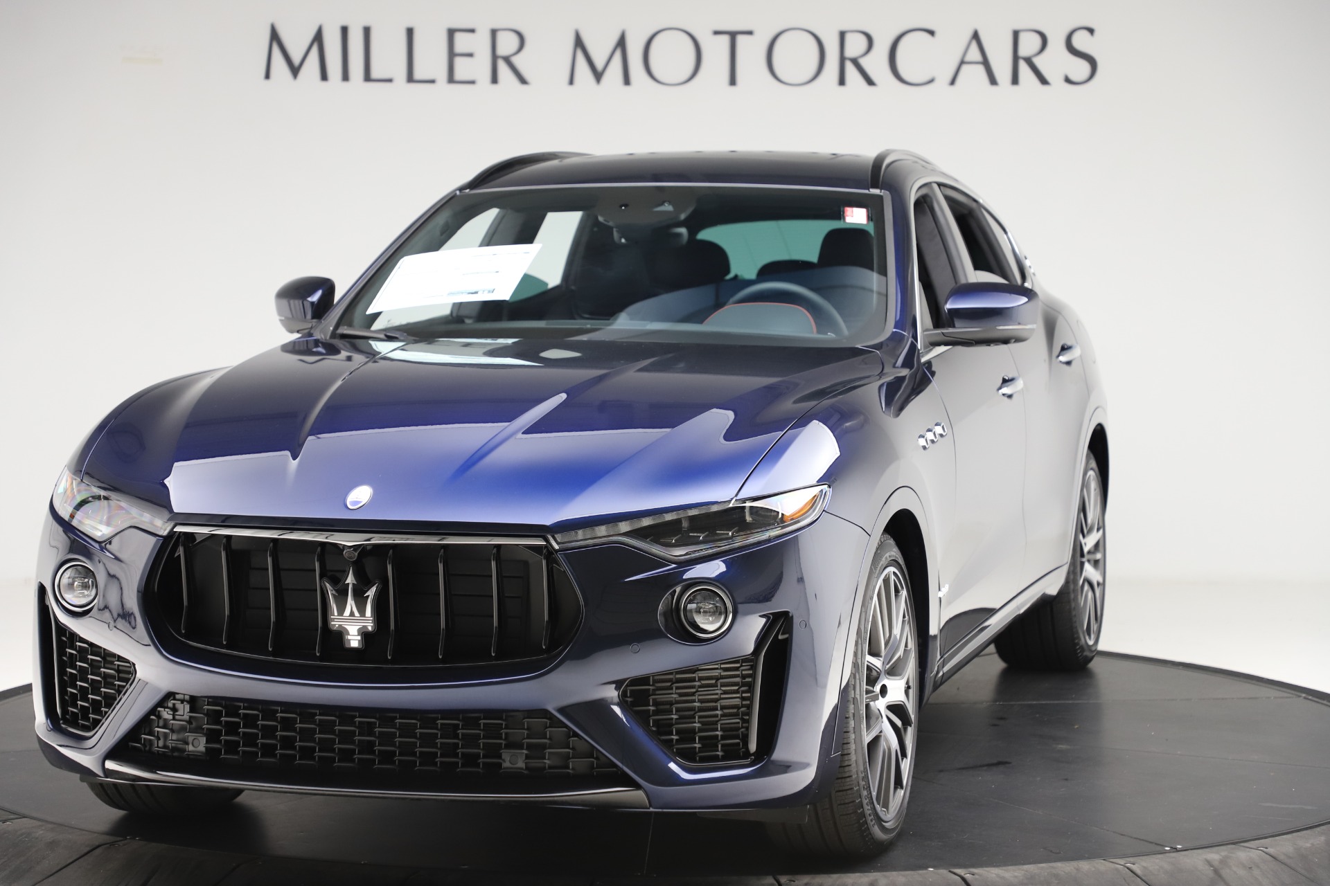 New 2019 Maserati Levante S GranSport for sale Sold at Alfa Romeo of Greenwich in Greenwich CT 06830 1