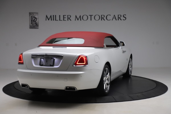 Used 2016 Rolls-Royce Dawn for sale Sold at Alfa Romeo of Greenwich in Greenwich CT 06830 16