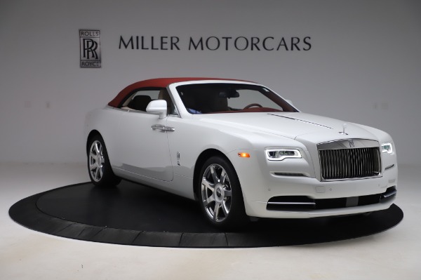 Used 2016 Rolls-Royce Dawn for sale Sold at Alfa Romeo of Greenwich in Greenwich CT 06830 18