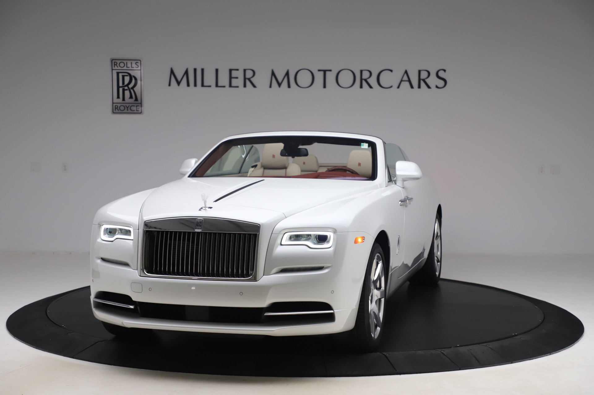 Used 2016 Rolls-Royce Dawn for sale Sold at Alfa Romeo of Greenwich in Greenwich CT 06830 1