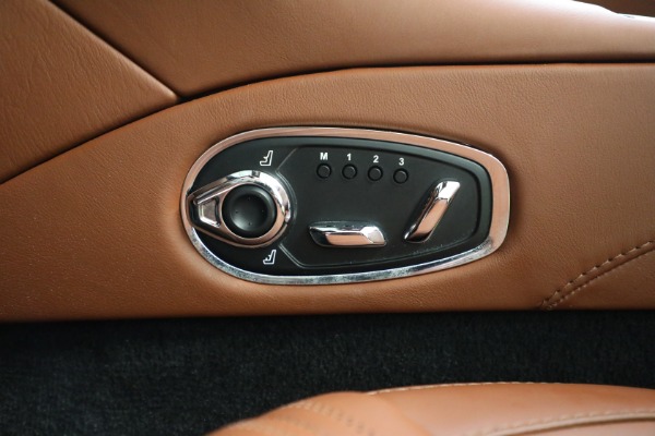 New 2020 Aston Martin DB11 Volante Convertible for sale $264,266 at Alfa Romeo of Greenwich in Greenwich CT 06830 26