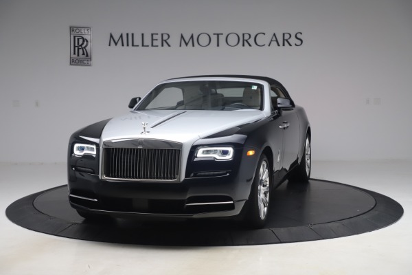 Used 2017 Rolls-Royce Dawn for sale Sold at Alfa Romeo of Greenwich in Greenwich CT 06830 10