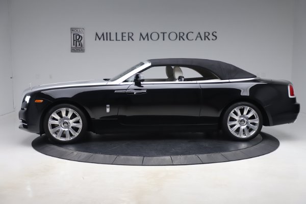 Used 2017 Rolls-Royce Dawn for sale Sold at Alfa Romeo of Greenwich in Greenwich CT 06830 11