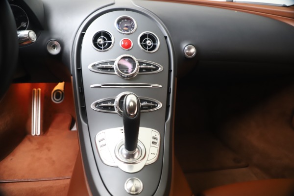 Used 2008 Bugatti Veyron 16.4 for sale Sold at Alfa Romeo of Greenwich in Greenwich CT 06830 25