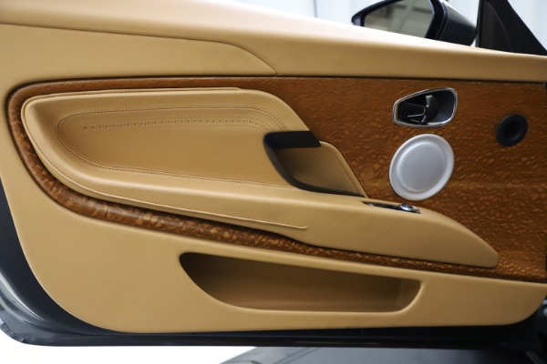 Used 2017 Aston Martin DB11 V12 for sale Sold at Alfa Romeo of Greenwich in Greenwich CT 06830 17