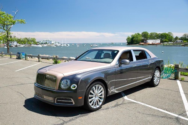 Used 2017 Bentley Mulsanne EWB for sale Sold at Alfa Romeo of Greenwich in Greenwich CT 06830 3