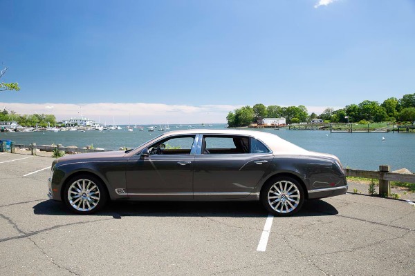 Used 2017 Bentley Mulsanne EWB for sale Sold at Alfa Romeo of Greenwich in Greenwich CT 06830 4