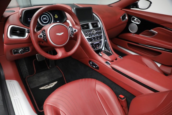 New 2020 Aston Martin DB11 Volante Convertible for sale $247,386 at Alfa Romeo of Greenwich in Greenwich CT 06830 19