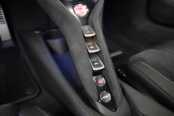 New 2020 McLaren 720S Performance for sale $349,050 at Alfa Romeo of Greenwich in Greenwich CT 06830 26