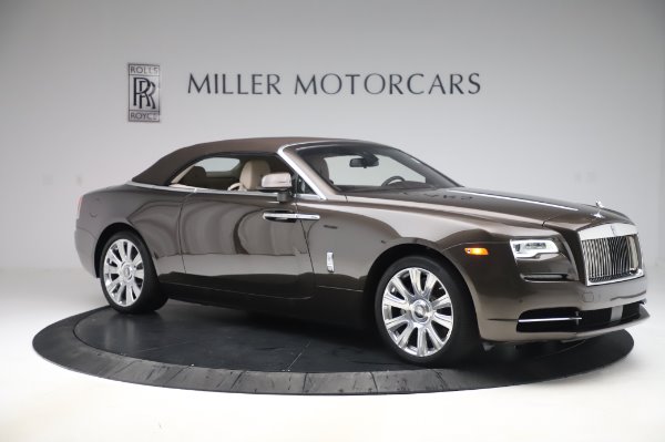 Used 2017 Rolls-Royce Dawn for sale Sold at Alfa Romeo of Greenwich in Greenwich CT 06830 19