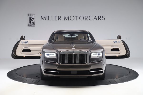 Used 2017 Rolls-Royce Dawn Base for sale $248,900 at Alfa Romeo of Greenwich in Greenwich CT 06830 20