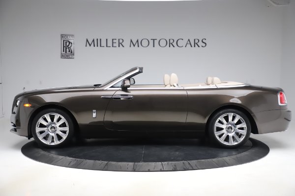 Used 2017 Rolls-Royce Dawn for sale Sold at Alfa Romeo of Greenwich in Greenwich CT 06830 4