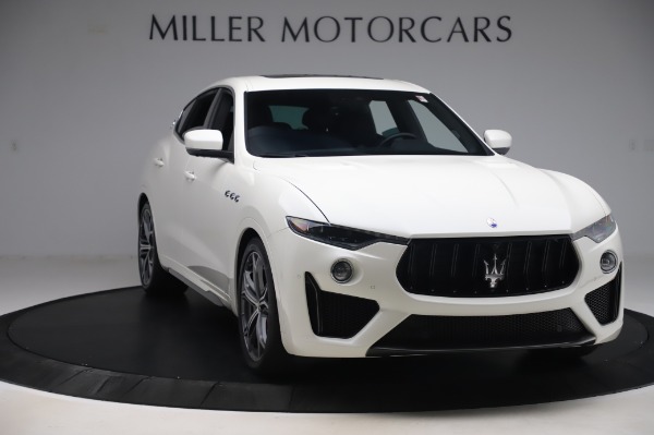 Used 2019 Maserati Levante Trofeo for sale $45,900 at Alfa Romeo of Greenwich in Greenwich CT 06830 10