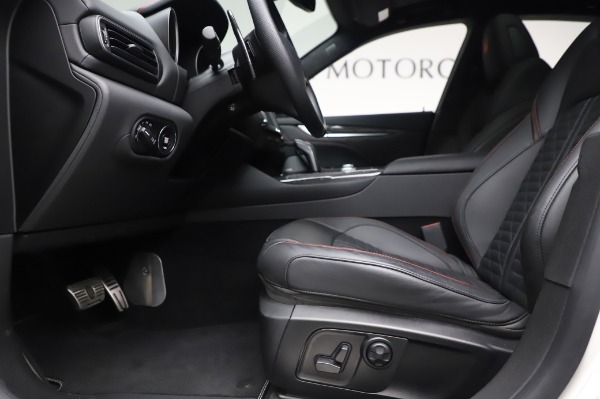 Used 2019 Maserati Levante Trofeo for sale $45,900 at Alfa Romeo of Greenwich in Greenwich CT 06830 13