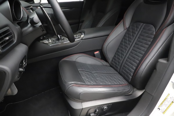 Used 2019 Maserati Levante Trofeo for sale $45,900 at Alfa Romeo of Greenwich in Greenwich CT 06830 14