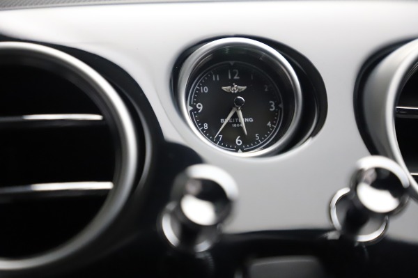 Used 2017 Bentley Continental GT V8 S for sale $155,900 at Alfa Romeo of Greenwich in Greenwich CT 06830 24