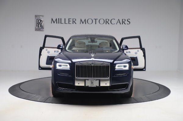Used 2016 Rolls-Royce Ghost for sale $173,900 at Alfa Romeo of Greenwich in Greenwich CT 06830 11