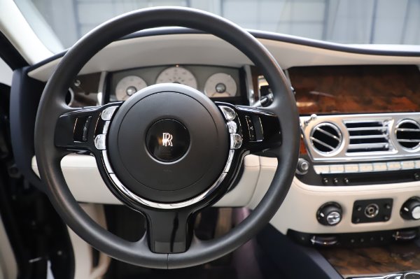 Used 2016 Rolls-Royce Ghost for sale $173,900 at Alfa Romeo of Greenwich in Greenwich CT 06830 19