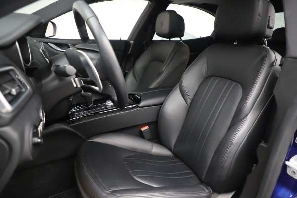 Used 2017 Maserati Ghibli S Q4 for sale Sold at Alfa Romeo of Greenwich in Greenwich CT 06830 15