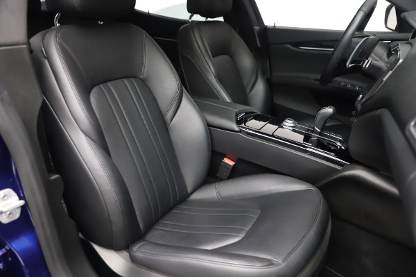 Used 2017 Maserati Ghibli S Q4 for sale Sold at Alfa Romeo of Greenwich in Greenwich CT 06830 21