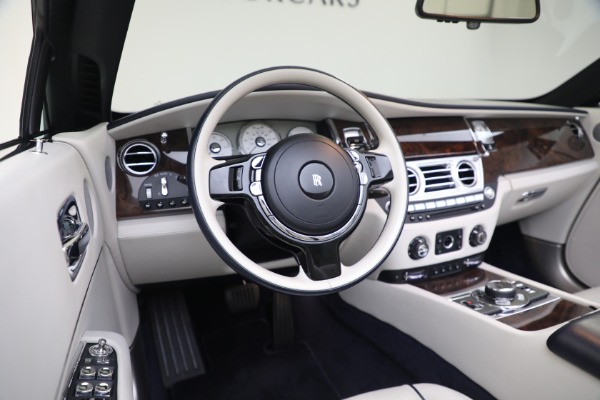 Used 2017 Rolls-Royce Dawn for sale $244,900 at Alfa Romeo of Greenwich in Greenwich CT 06830 23