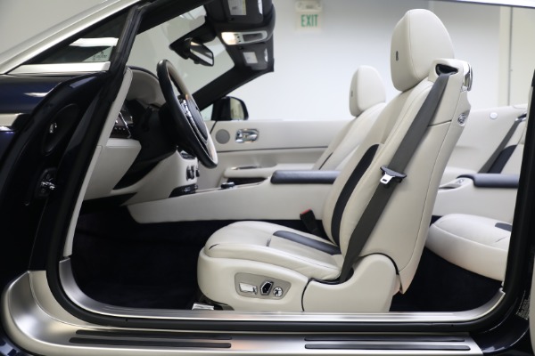 Used 2017 Rolls-Royce Dawn for sale $244,900 at Alfa Romeo of Greenwich in Greenwich CT 06830 24