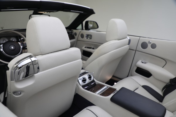 Used 2017 Rolls-Royce Dawn for sale $244,900 at Alfa Romeo of Greenwich in Greenwich CT 06830 26