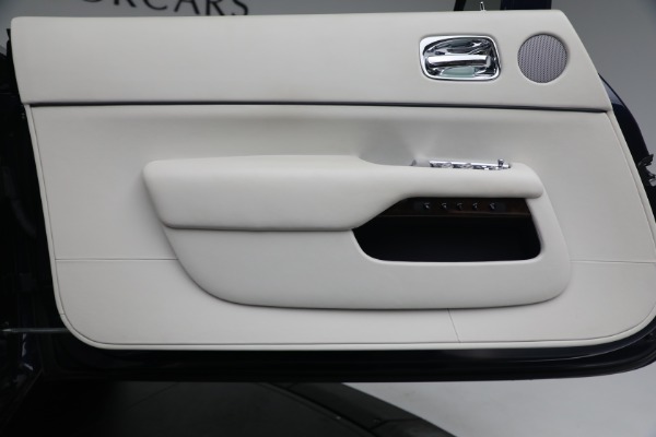 Used 2017 Rolls-Royce Dawn for sale $244,900 at Alfa Romeo of Greenwich in Greenwich CT 06830 28