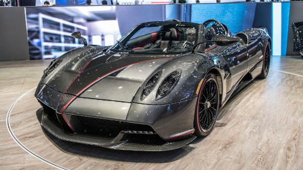 Used 2017 Pagani Huayra Roadster for sale Sold at Alfa Romeo of Greenwich in Greenwich CT 06830 10