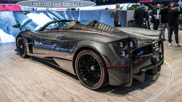 Used 2017 Pagani Huayra Roadster for sale Sold at Alfa Romeo of Greenwich in Greenwich CT 06830 7