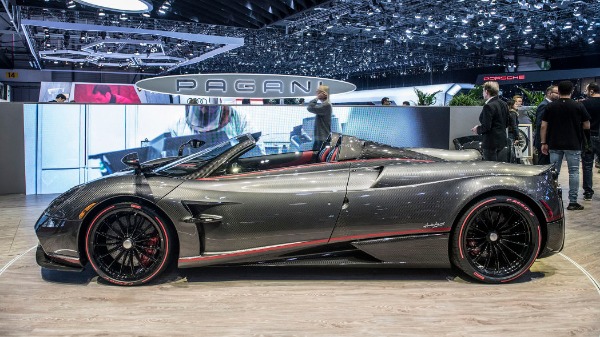 Used 2017 Pagani Huayra Roadster for sale Sold at Alfa Romeo of Greenwich in Greenwich CT 06830 9