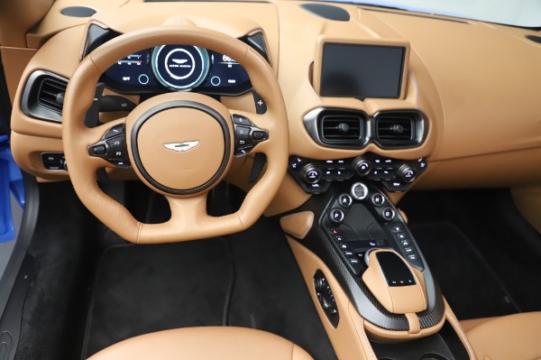 New 2021 Aston Martin Vantage Roadster for sale Call for price at Alfa Romeo of Greenwich in Greenwich CT 06830 17