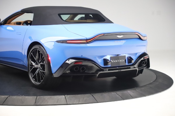 New 2021 Aston Martin Vantage Roadster for sale Call for price at Alfa Romeo of Greenwich in Greenwich CT 06830 25