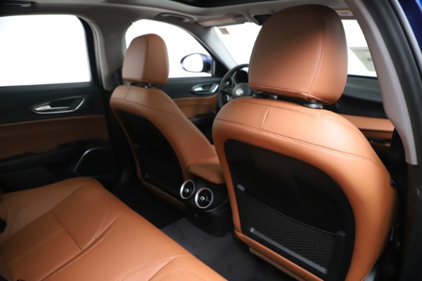 New 2020 Alfa Romeo Giulia Q4 for sale $45,445 at Alfa Romeo of Greenwich in Greenwich CT 06830 28