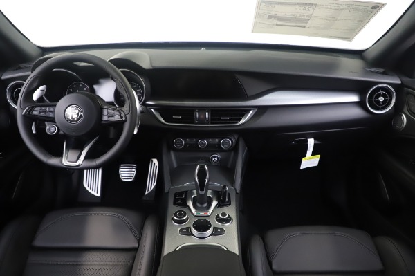 New 2020 Alfa Romeo Stelvio Ti Sport Q4 for sale $55,995 at Alfa Romeo of Greenwich in Greenwich CT 06830 16