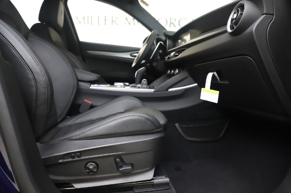 New 2020 Alfa Romeo Stelvio Ti Sport Q4 for sale $55,995 at Alfa Romeo of Greenwich in Greenwich CT 06830 23
