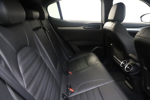 New 2020 Alfa Romeo Stelvio Ti Sport Q4 for sale $55,995 at Alfa Romeo of Greenwich in Greenwich CT 06830 27