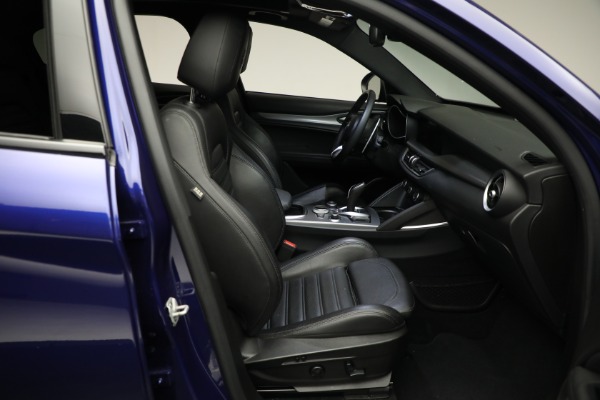 Used 2020 Alfa Romeo Stelvio Ti Sport Q4 for sale Sold at Alfa Romeo of Greenwich in Greenwich CT 06830 27
