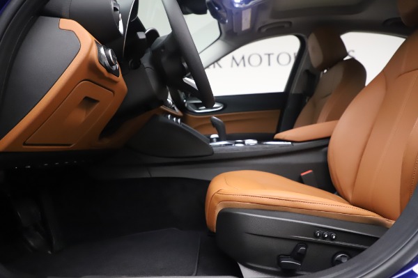 New 2020 Alfa Romeo Giulia Q4 for sale $47,845 at Alfa Romeo of Greenwich in Greenwich CT 06830 14
