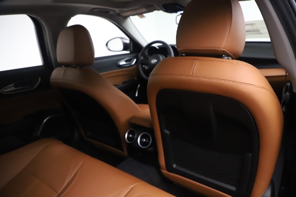 New 2020 Alfa Romeo Giulia Q4 for sale $47,845 at Alfa Romeo of Greenwich in Greenwich CT 06830 28