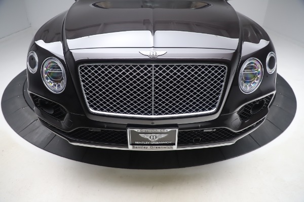 Used 2017 Bentley Bentayga W12 for sale $138,900 at Alfa Romeo of Greenwich in Greenwich CT 06830 13