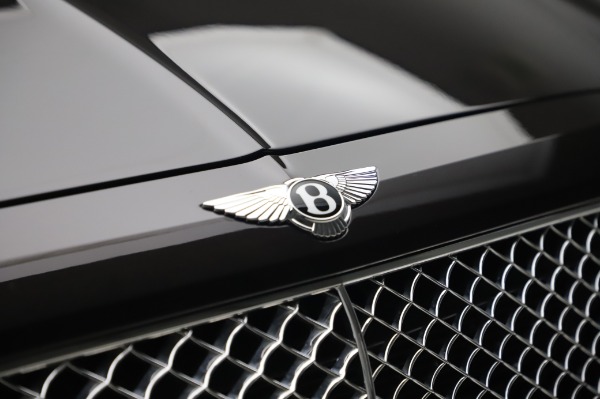 Used 2017 Bentley Bentayga W12 for sale $138,900 at Alfa Romeo of Greenwich in Greenwich CT 06830 14