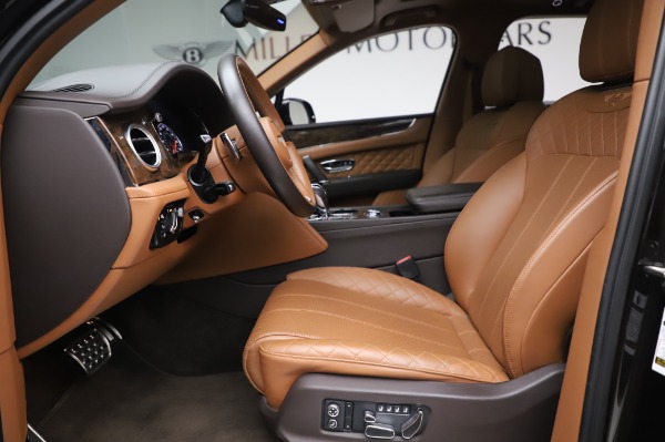 Used 2017 Bentley Bentayga W12 for sale $138,900 at Alfa Romeo of Greenwich in Greenwich CT 06830 18