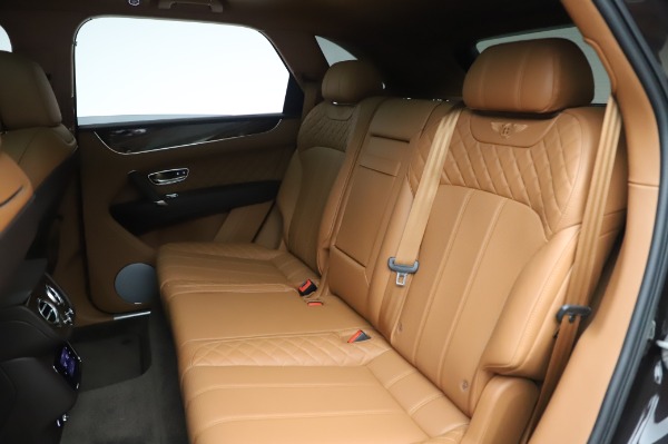 Used 2017 Bentley Bentayga W12 for sale $138,900 at Alfa Romeo of Greenwich in Greenwich CT 06830 23