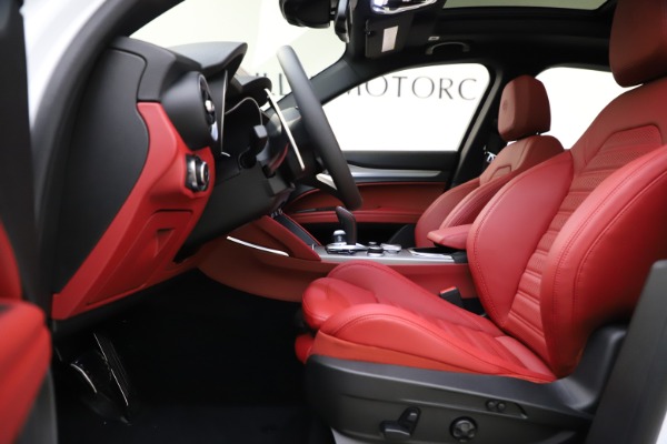 New 2020 Alfa Romeo Stelvio Ti Sport Q4 for sale Sold at Alfa Romeo of Greenwich in Greenwich CT 06830 18