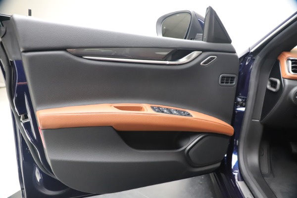 New 2020 Maserati Ghibli S Q4 for sale $87,285 at Alfa Romeo of Greenwich in Greenwich CT 06830 17