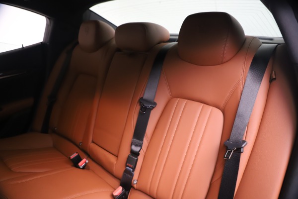 New 2020 Maserati Ghibli S Q4 for sale $87,285 at Alfa Romeo of Greenwich in Greenwich CT 06830 18