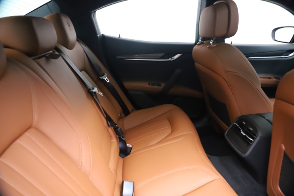 New 2020 Maserati Ghibli S Q4 for sale $87,285 at Alfa Romeo of Greenwich in Greenwich CT 06830 27