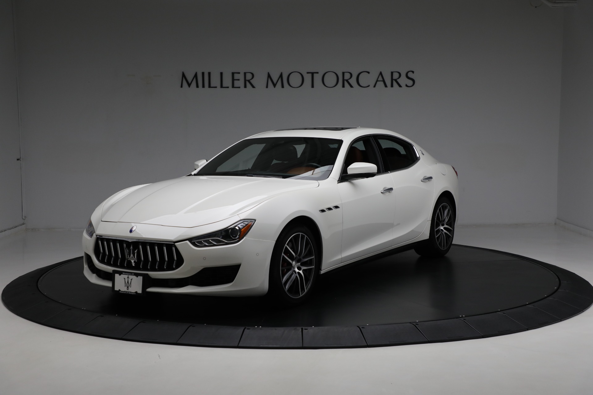 Used 2020 Maserati Ghibli S Q4 for sale Sold at Alfa Romeo of Greenwich in Greenwich CT 06830 1